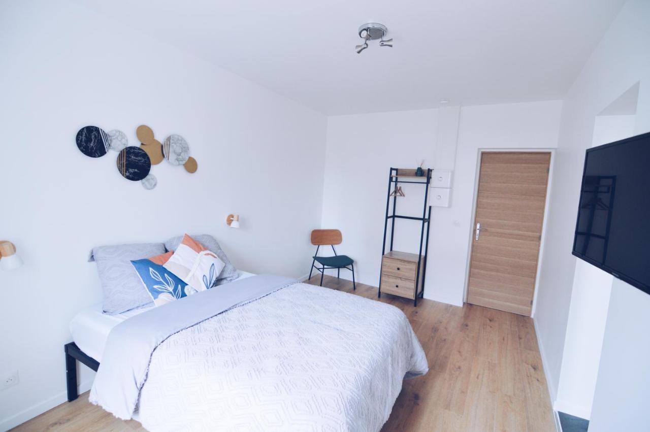 Studios Lsquare-Residence Châtellerault Esterno foto