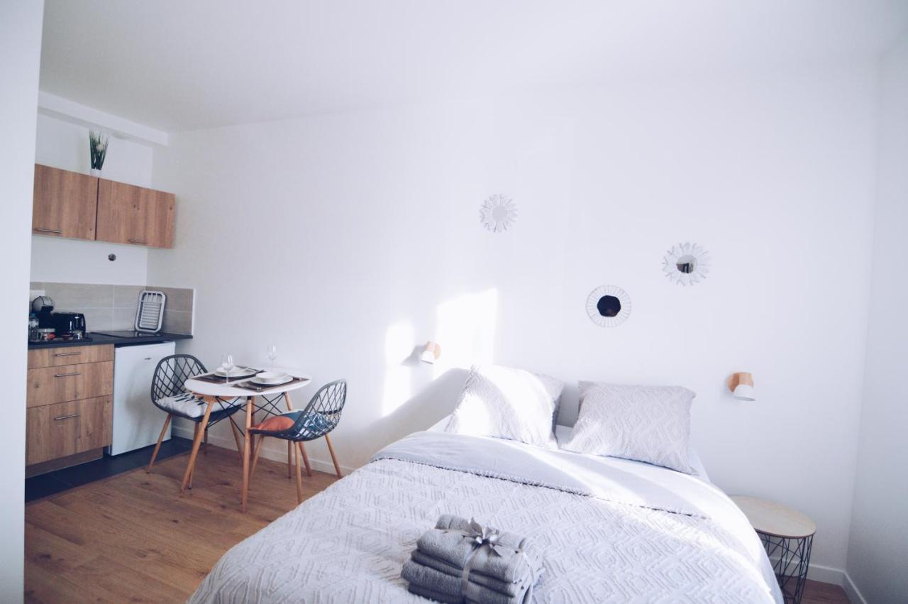 Studios Lsquare-Residence Châtellerault Esterno foto