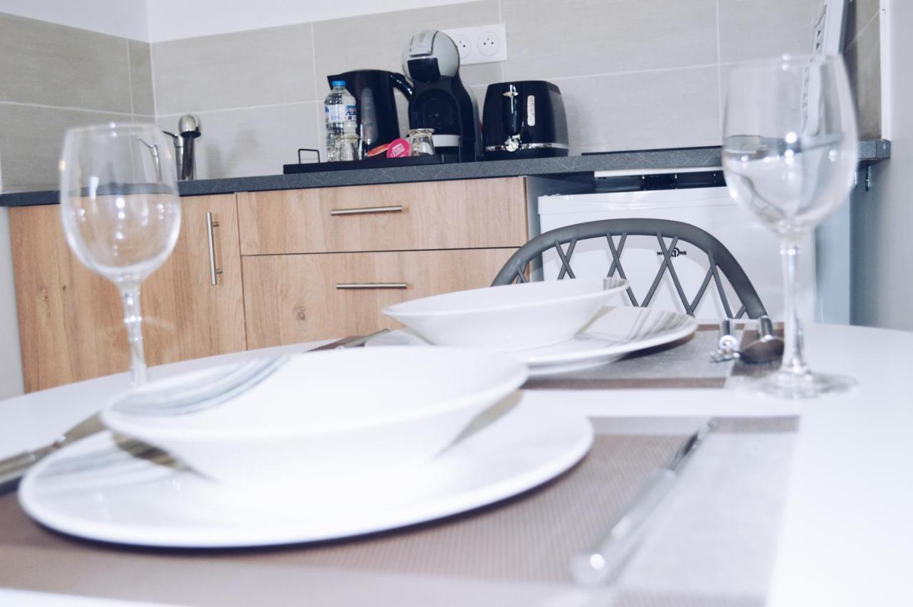 Studios Lsquare-Residence Châtellerault Esterno foto