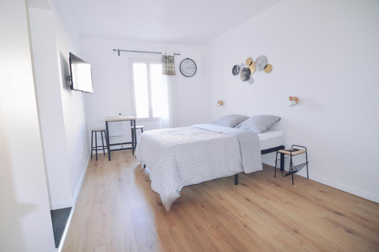 Studios Lsquare-Residence Châtellerault Esterno foto