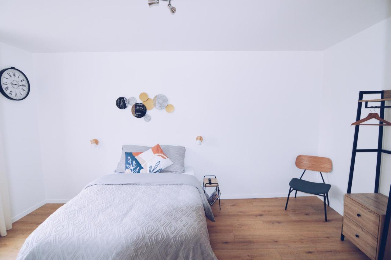Studios Lsquare-Residence Châtellerault Esterno foto